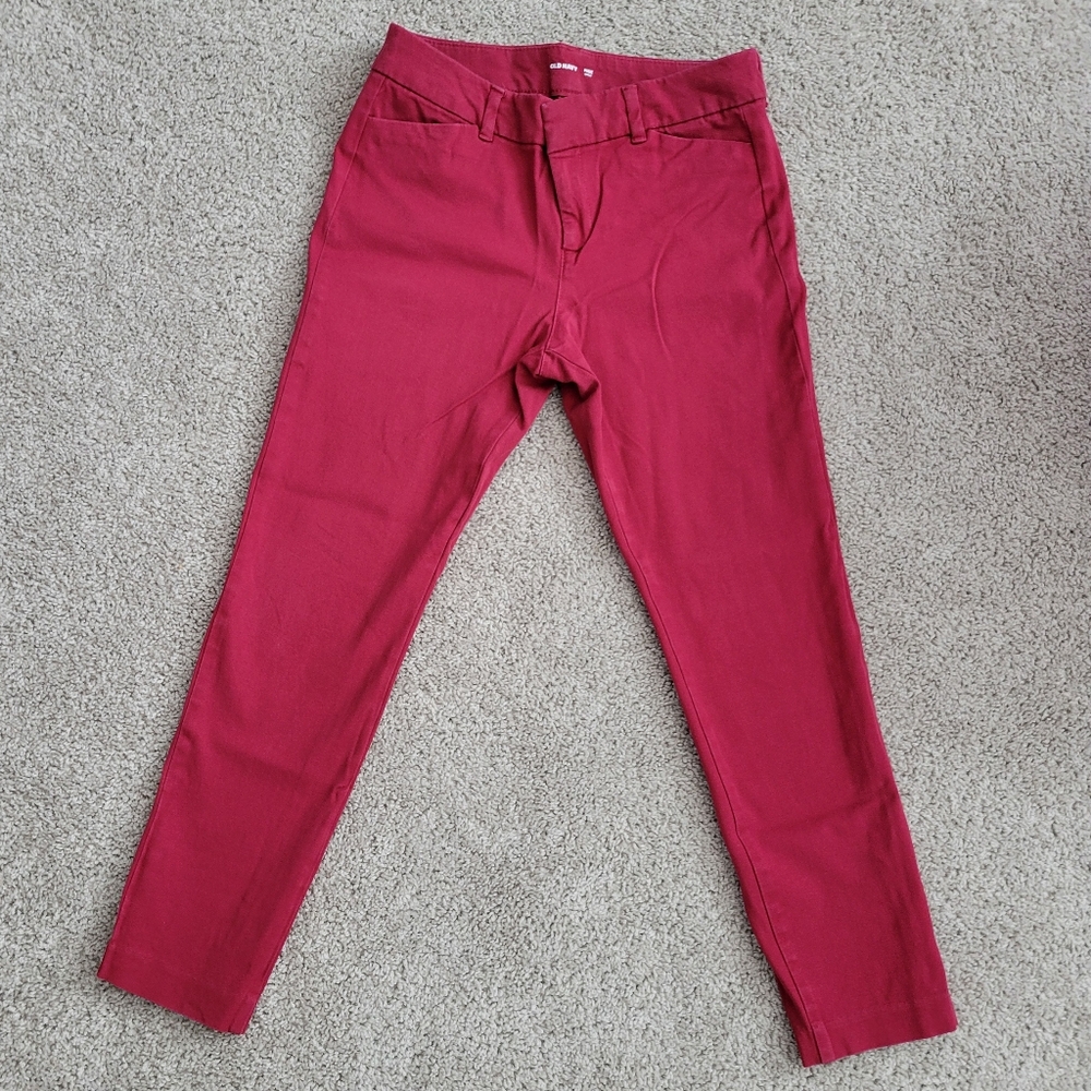 Woman's Maroon Old Navy Pixie Mid-Rise Ankle Pant